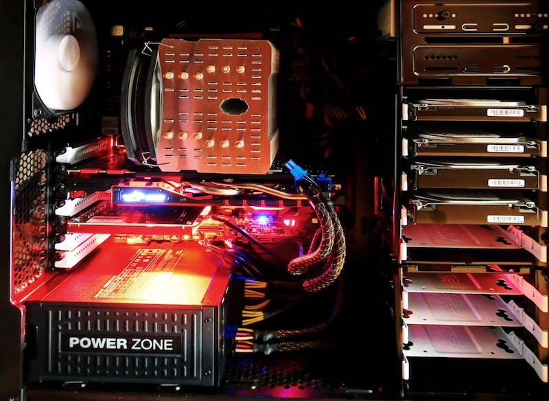 Microinverter vs. Power Optimizers: Advantages and Use Cases